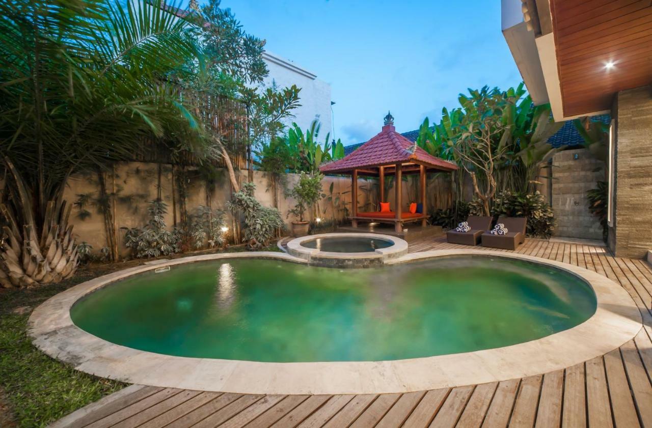 Villa Suzuki 2 Seminyak Exterior photo